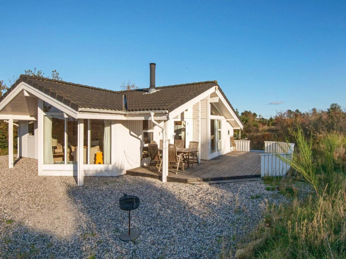 6 Person Holiday Home In Knebel Ёрбю Экстерьер фото
