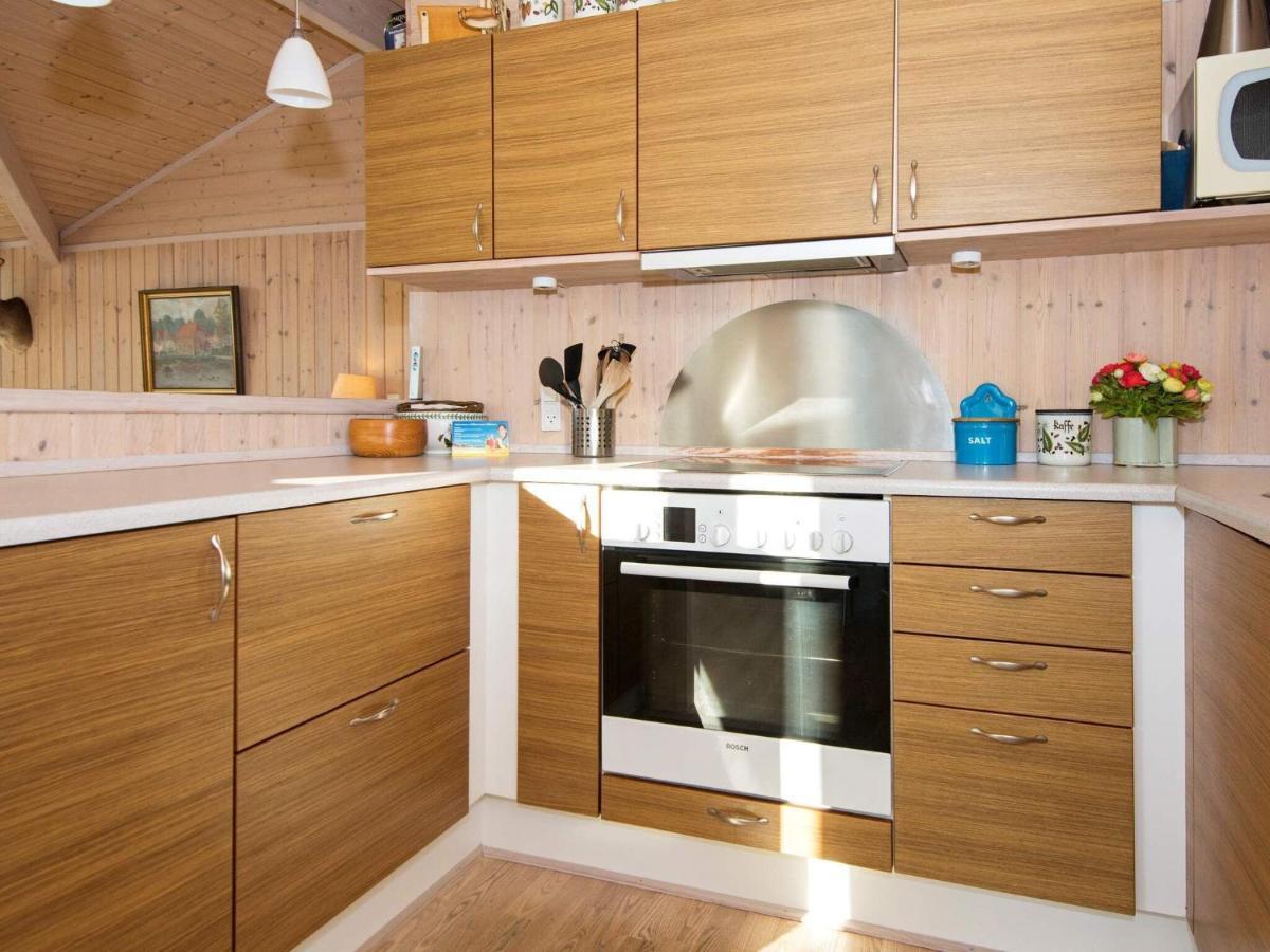 6 Person Holiday Home In Knebel Ёрбю Экстерьер фото